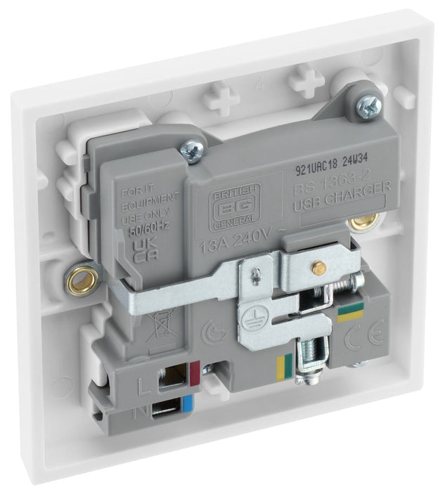 BG 921UAC18 White Square Edge 13A Single Switched Power Socket + USB A+C (18W) - westbasedirect.com