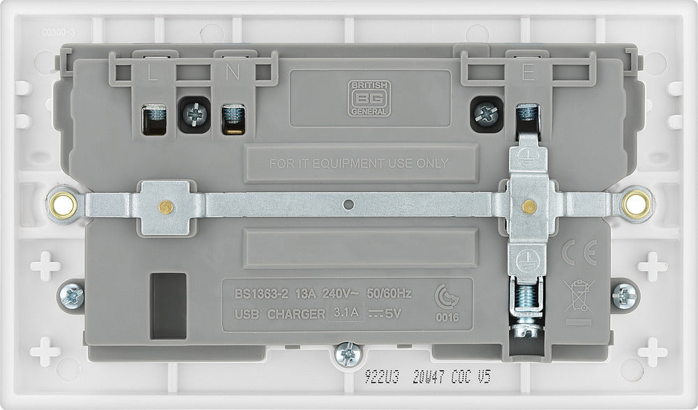 BG 922U3 White Square Edge 13A Double Socket + 2x USB - westbasedirect.com