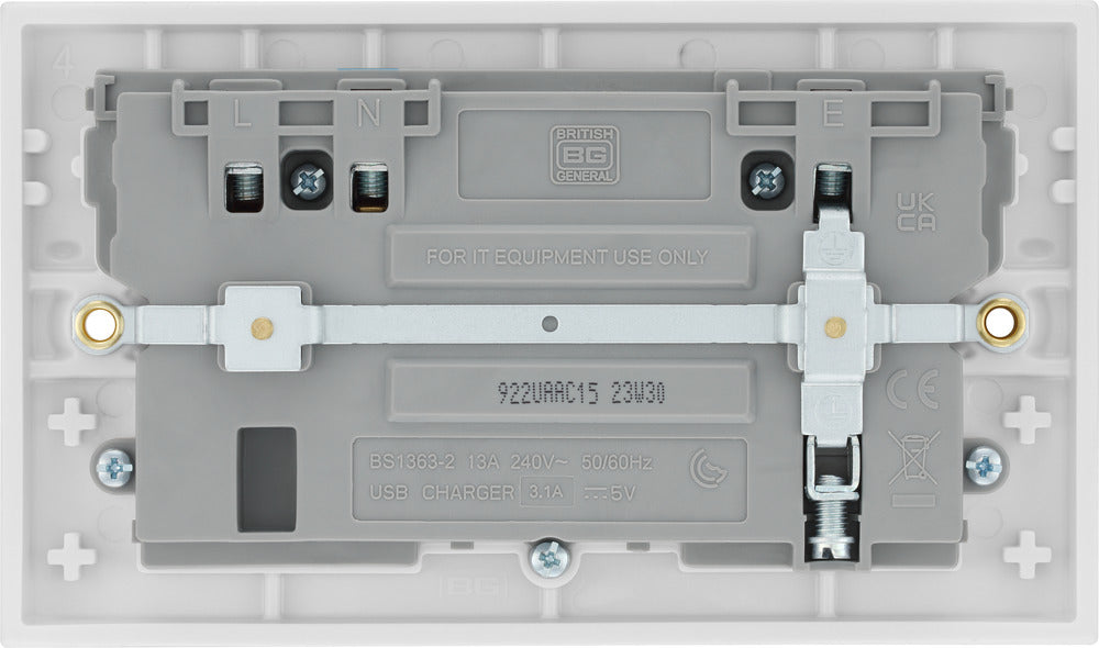 BG 922UAAC15 White Square Edge 13A Double Socket + 2xUSB A +1xUSB C(15W) - westbasedirect.com