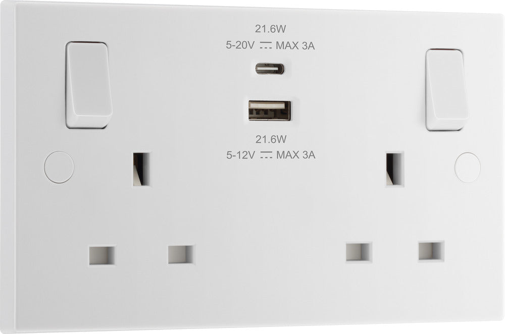 BG 922UAC22 White Square Edge 13A Double Switched Power Socket + USB A+C (22W) - westbasedirect.com