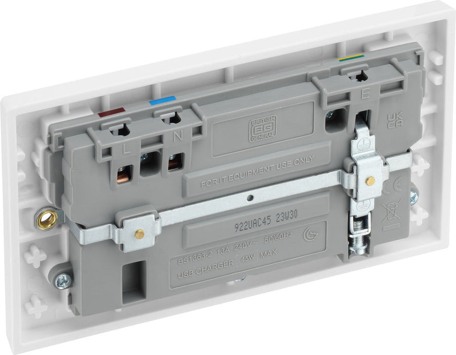 BG 922UAC45 White Square Edge 13A Double Switched Power Socket + USB A+C (45W) - westbasedirect.com