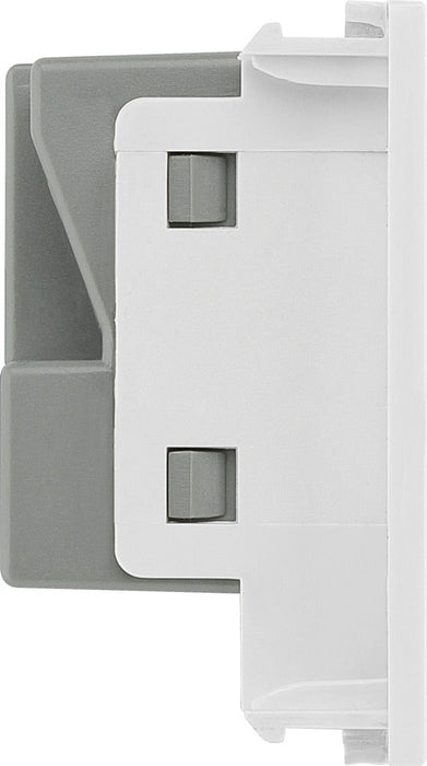 BG EMUNVW Euro Module Universal Unswitched Socket - White - westbasedirect.com