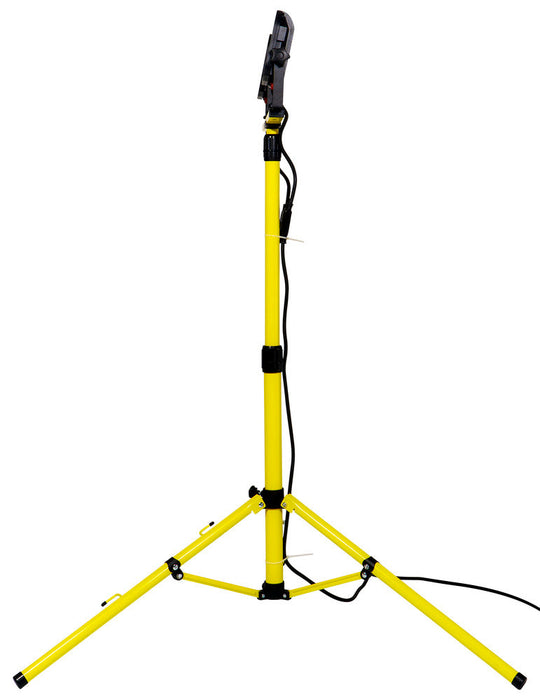 Luceco LSLTTW2181V Site 110V Twin Head Tripod Work Light 2x1800lm 2x22W - westbasedirect.com