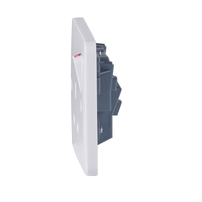 Schneider Electric GGBL3010 Lisse White Moulded 13A SP 1G Switched Socket - westbasedirect.com