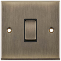 Selectric 7MPRO-607 7M-PRO 1 Gang 10AX Intermediate Switch - Antique Brass, Black Insert