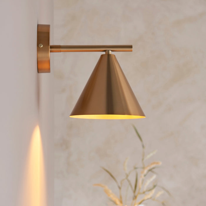 Endon 102893 Cape Wall Warm antique brass plate 7W LED E14 (Required)