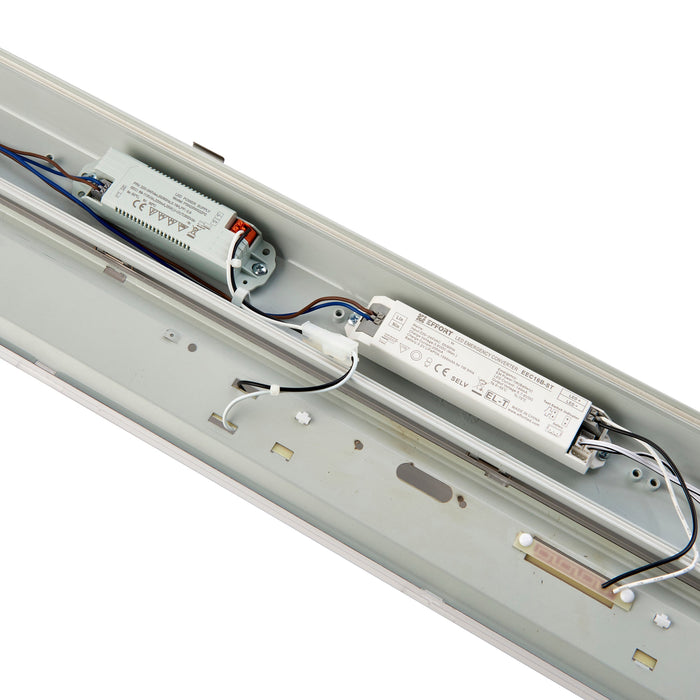 Saxby 103267 LED Anti-Corrosive batten 6500K 5FT EM EM IP65 24W Frosted pc 24W LED module (SMD 2835) Daylight White - westbasedirect.com