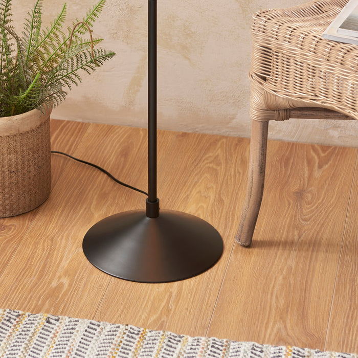 Endon 114223 Wriggle Floor Matt black & natural raffia 40W E27 GLS (Required)