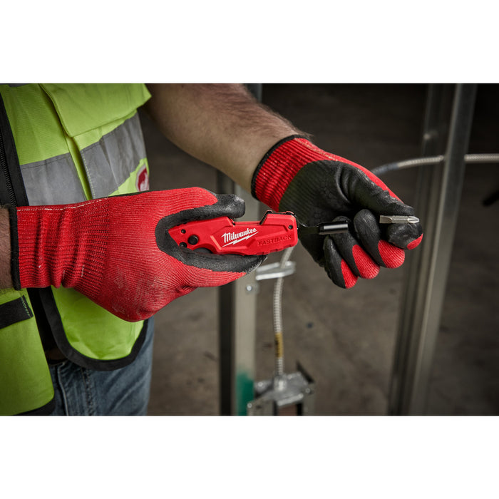 Milwaukee 4932478559 6 in 1 Utility Knife - westbasedirect.com