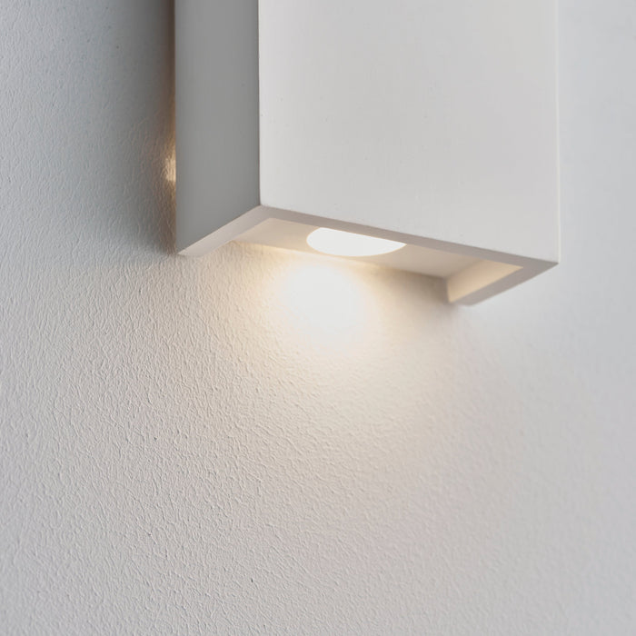 Saxby 61635 Mornington 2lt wall 2.8W White plaster 2 x 2.8W LED Hi Power Warm White - westbasedirect.com