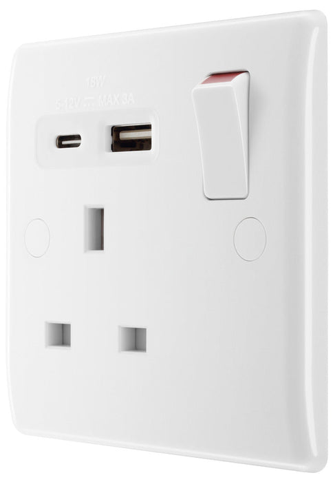 BG 821UAC18 White Round Edge 13A Single Switched Power Socket + USB A+C (18W)