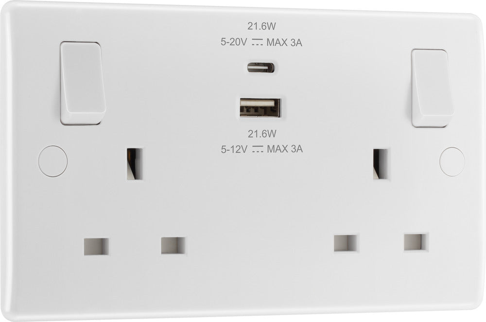 BG 822UAC22 White Round Edge 13A Double Switched Power Socket + USB A+C (22W) - westbasedirect.com