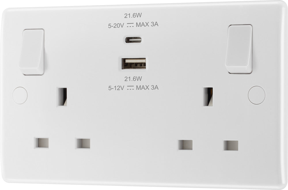 BG 822UAC22 White Round Edge 13A Double Switched Power Socket + USB A+C (22W) - westbasedirect.com