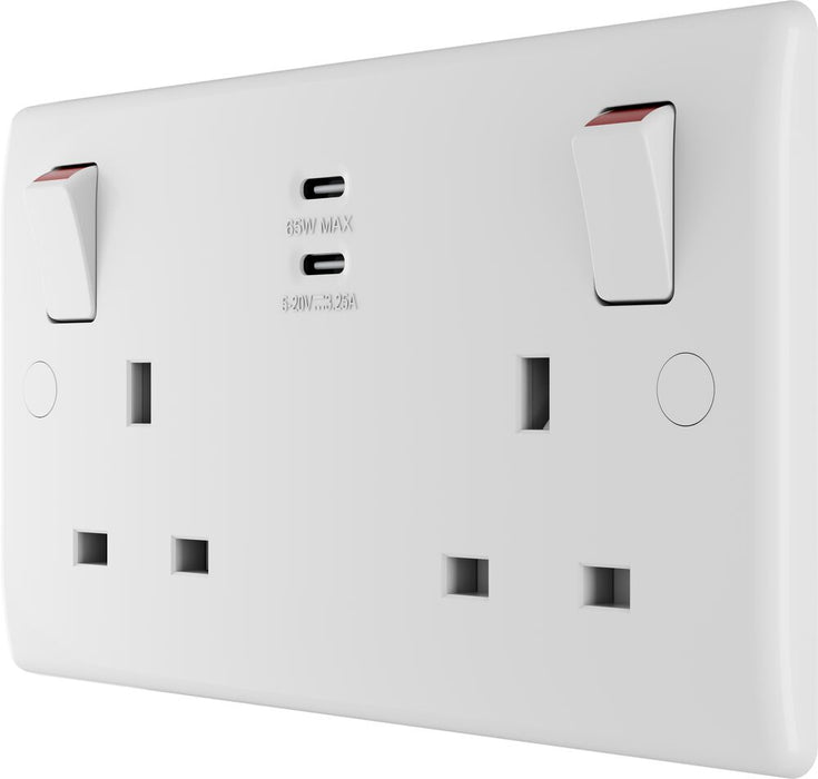 BG 822UCC65 White Round Edge 13A Double Switched Power Socket + 2xUSB-C (65W)