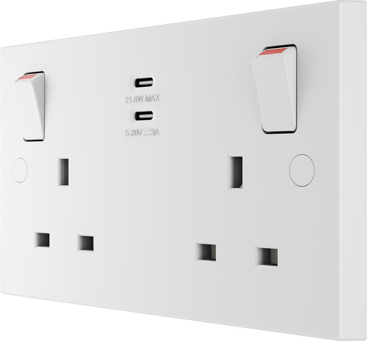 BG 922UCC22 White Square Edge 13A Double Switched Power Socket + 2xUSB-C (22W)