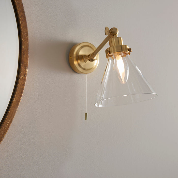 Endon 93854 Faraday 1lt Wall Satin brass plate & clear glass 3W LED G9 (Required) - westbasedirect.com