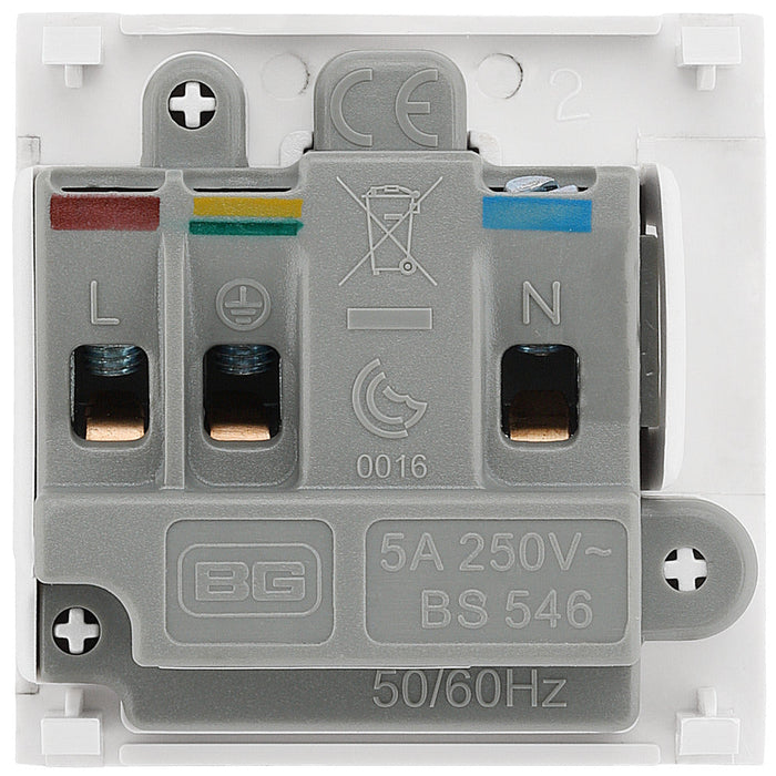 BG EM5ASW Euro Module 5A Round Pin Unswitched Socket - White - westbasedirect.com