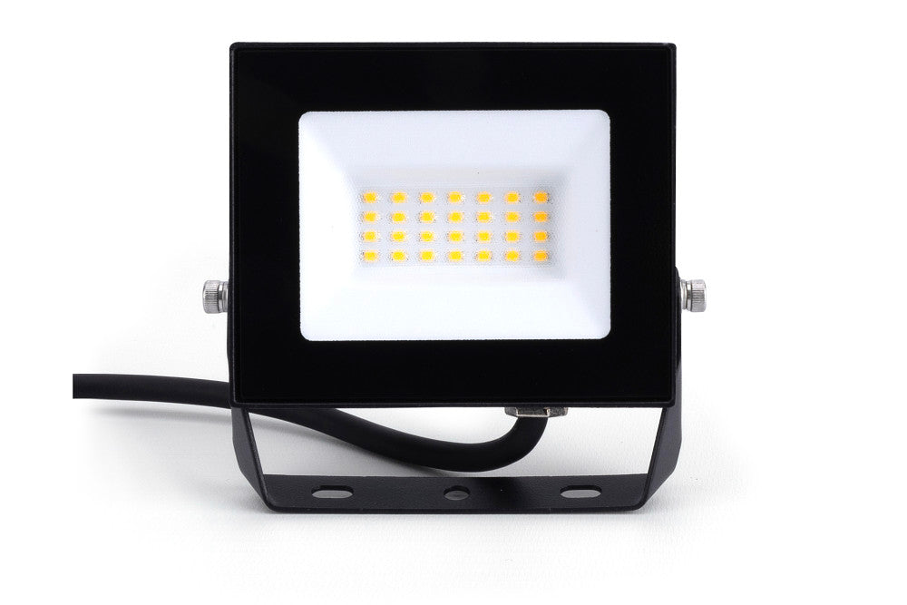 Integral ILFLE003 Compact Slim Floodlight 20W 2000Lm 3000K 120 Beam 100Lm/W IP65 IK08 Black