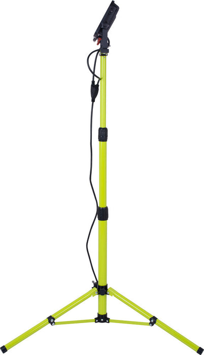 Luceco LSWT250G350 Castra Tripod Black/Green Tripod 11000lm 100W Standard