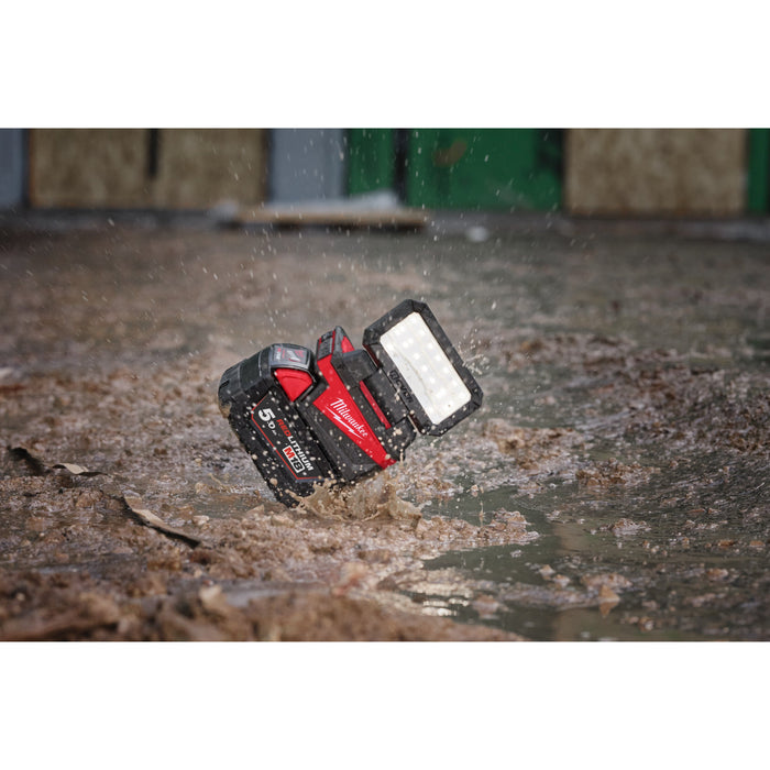 Milwaukee M18ALIS-0+M18B5 Kit - 18V Service Area Light + M18B5 5.0Ah Li-ion Battery