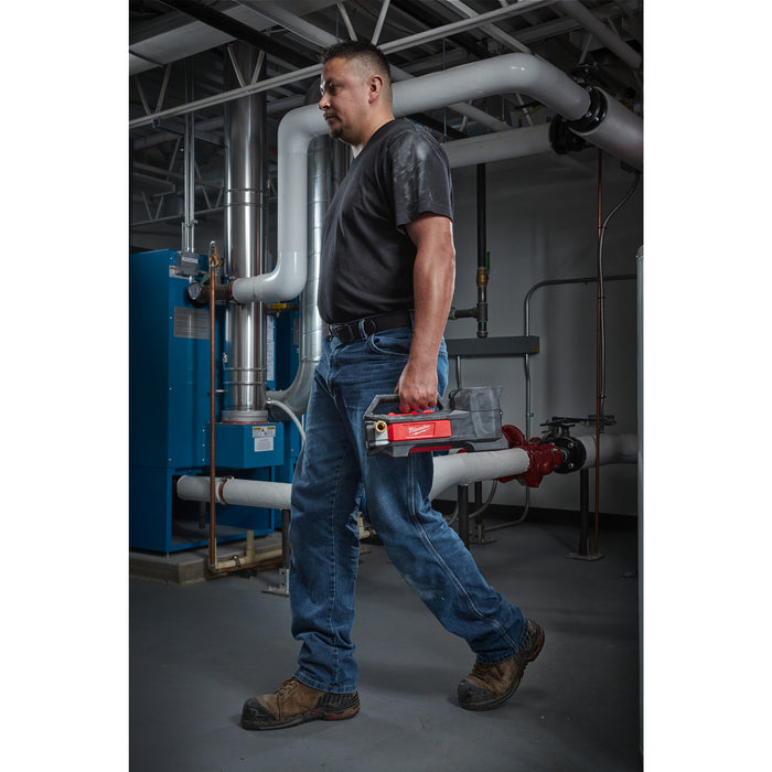 Milwaukee M18BTP-0+M18B5 Kit - 18V Compact Transfer Pump + M18B5 5.0Ah Li-ion Battery