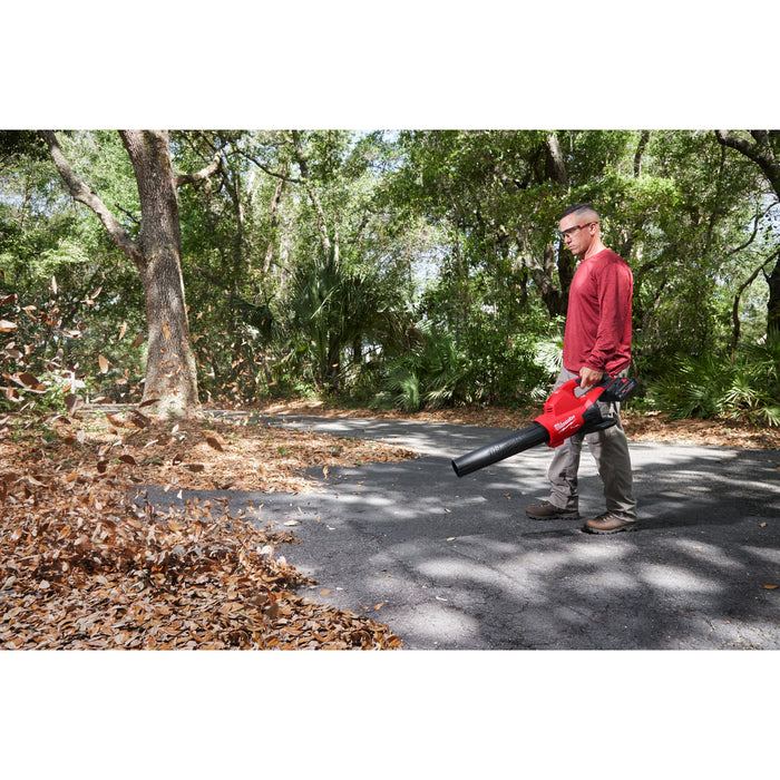 Milwaukee M18F2BL-802 18V FUEL Dual Battery Blower, 2x 8.0Ah FORGE Batteries & Charger