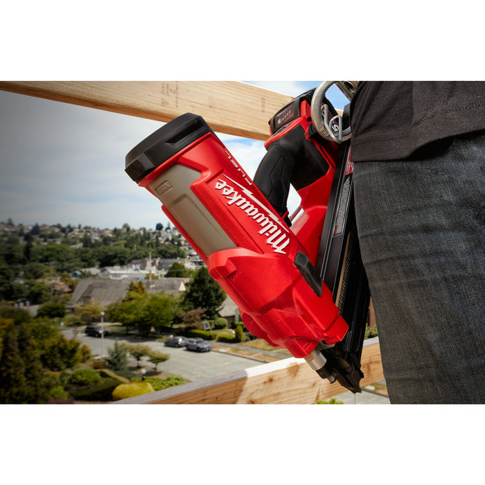 Milwaukee M18FFN-502C+M18B4 Kit - 18V FUEL Brushless 34 Degree Framing Nailer + M18B4 4.0Ah Li-ion Battery & Case