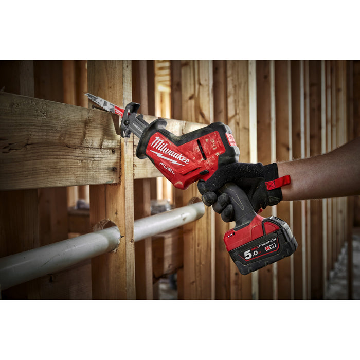 Milwaukee M18FHZ-0+M18B5 Kit - 18V FUEL HACKZALL Cordless Reciprocating Saw + M18B5 5.0Ah Li-ion Battery