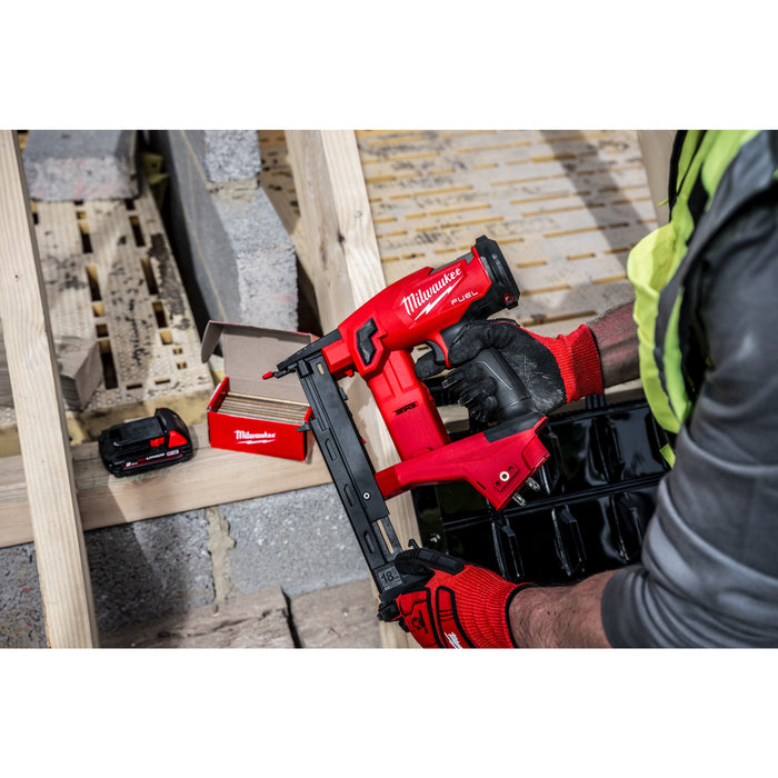 Milwaukee M18FNCS18GS-202X 18V FUEL Narrow Crown Stapler, 2x 2.0Ah Batteries, Charger & Case