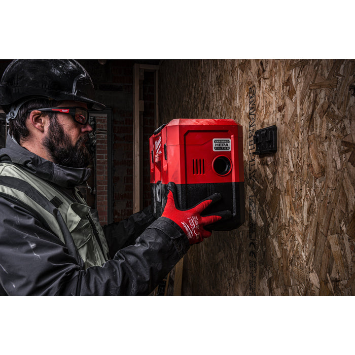 Milwaukee M18FPOVCL-0+M18B5 Kit - 18V FUEL PACKOUT Brushless Wet & Dry Vacuum + M18B5 5.0Ah Li-ion Battery