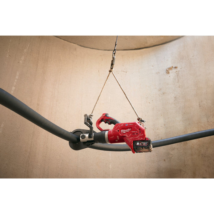 Milwaukee M18HCC75R-502C 18V FORCE LOGIC Hydraulic Remote Underground Cable Cutter, 2x 5.0Ah Batteries, Charger & Case