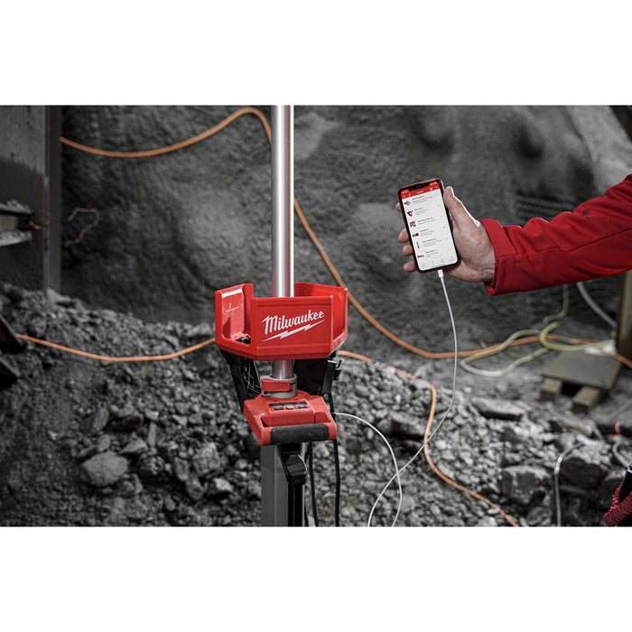 Milwaukee M18HOSALC-0 18V TRUEVIEW High Output Stand Area Light Charger - Bare Unit