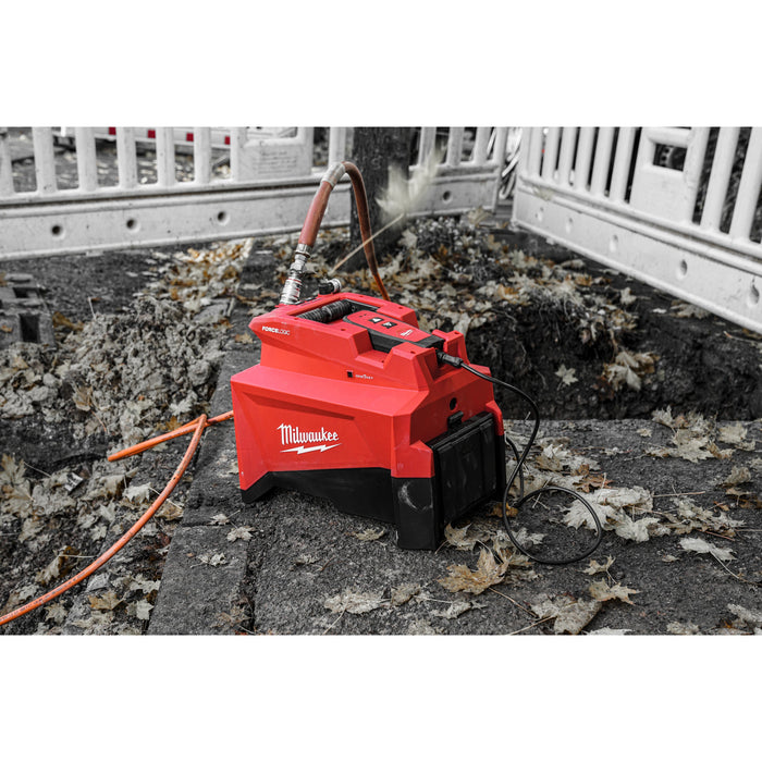 Milwaukee M18HUP700-121 18V Hydraulic Utility Pump, 1x 12.0Ah Battery & Charger