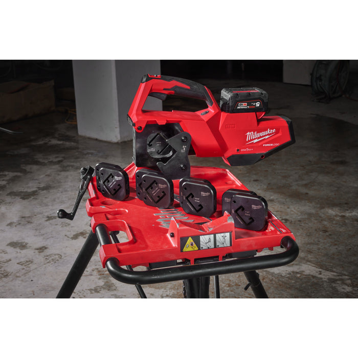 Milwaukee M18STSO-0B+M18B5 Kit - 18V FORCE LOGIC Strut Shear with Tool Bag + M18B5 5.0Ah Li-ion Battery