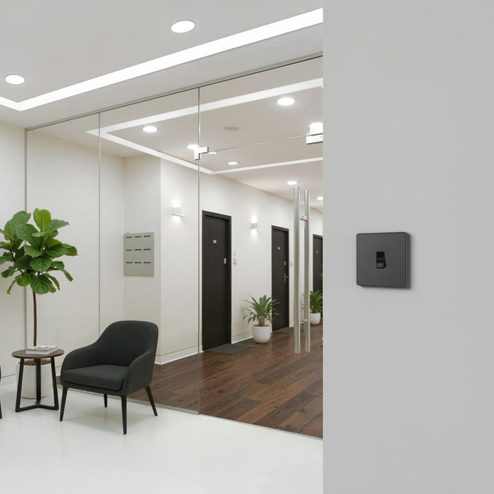 BG GridLite MPCDB14BELL Evolve 20A 1-Way Retractive Switch Module "Bell Symbol" - Black