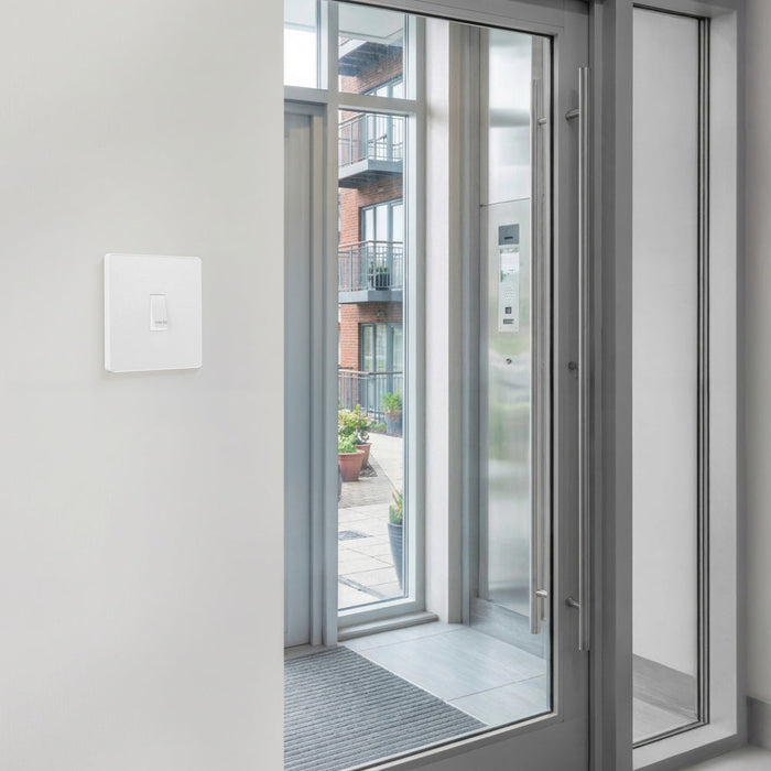 BG GridLite MPCDW142PR Evolve 20A 2-Way Retractive Switch Module "PRESS" - White
