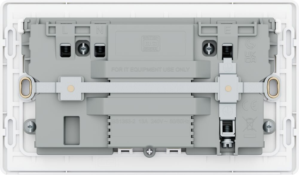 BG Evolve PCDCL22UCC65W 13A Double Switched Power Socket + 2xUSB-C (65W) - Pearlescent White (White)
