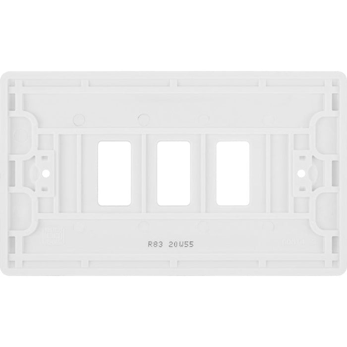 BG R83 White Moulded 3G Grid Front Plate - White - westbasedirect.com