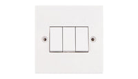 Deta Vimark VS1205 White Moulded Square Edge 3 Gang 2 Way 10AX Plate Switch